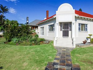 6 Bed House in Berea