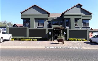 650 m² Office Space in Faerie Glen