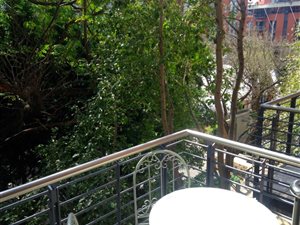 2 Bed Apartment in Melrose Arch