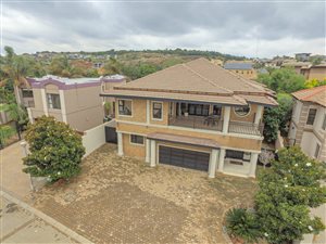 5 Bed House in Bassonia Estate