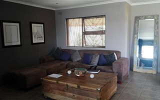2 Bedroom House in Highbury