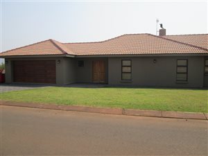 3 Bedroom House in Seasons Lifestyle Estate
