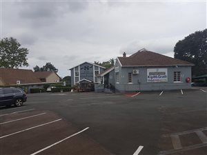 127 m² Commercial space in Kloof