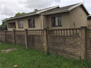 4 Bed House in Merebank East