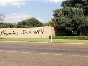 822 m² Land available in Magalies Golf Estate