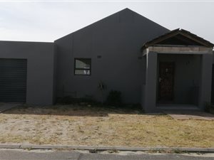 4 Bed House in Mitchells Plain
