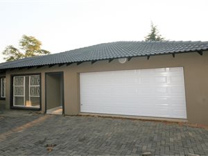 4 Bed House in Brackendowns