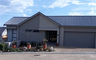 3 Bedroom House in Dennegeur