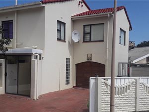3 Bed Cluster in Gordons Bay Central