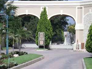 1019 m² Land available in Fourways