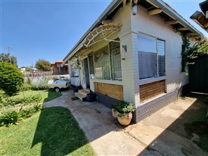 4 Bed House in South Hills