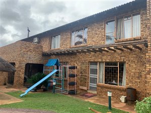 4 Bed House in Jan Niemand Park