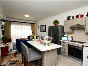 2 Bed Apartment in Erand Gardens