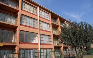 2 Bedroom Apartment in Benoni Central