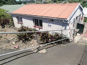 2 Bed House in Lamontville