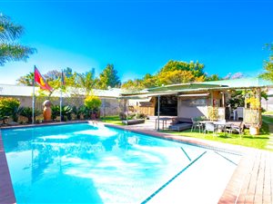 1200 m² Commercial space in Glen Austin