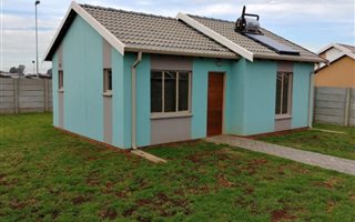 2 Bedroom House in Palmridge