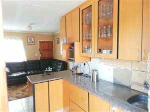 3 Bed House in Rosslyn