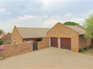 3 Bed House in Blue Gill