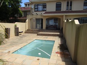 3 Bed Townhouse in Beacon Bay