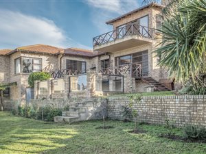 5 Bed House in Lovemore Heights