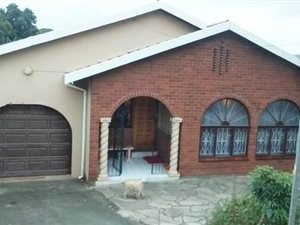 5 Bed House in Brindhaven