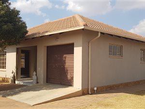 3 Bed House in Cultura Park