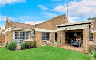2 Bedroom Townhouse in Brentwood Park