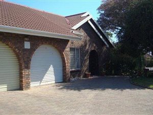 3 Bed Townhouse in Birchleigh North