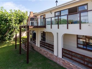 4 Bed House in Kenton-on-Sea