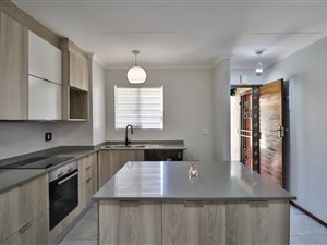 2 Bed Apartment in Edenglen