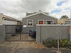 6 Bed House in Phoenix