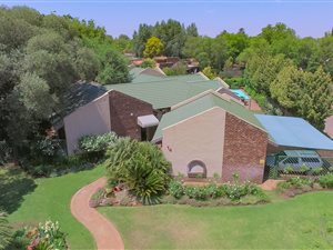 4 Bed House in Grimbeek Park