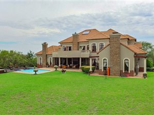 5 Bedroom House in Cornwall Hill