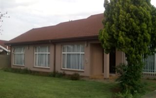3 Bedroom House in Bonanne