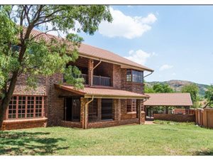 7 Bed House in Amandasig