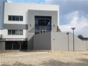 5800 m² Industrial space in Linbro Park