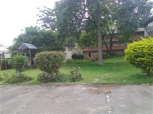 1.5 Bedroom Flat in Manors