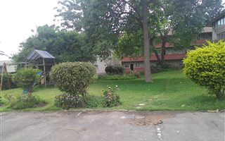 1.5 Bedroom Flat in Manors