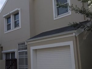 4 Bed Townhouse in Stellenbosch Central