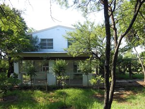 7 ha Farm in Kameelfontein and surrounds