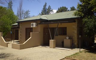 1.5 ha Farm in Bloemfontein Farms