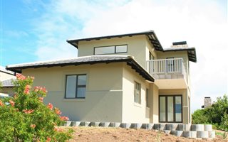 3 Bedroom House in Hartenbos Landgoed