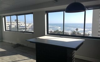 175 m² Commercial space in Sea Point