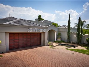4 Bedroom House in Kyalami Estate