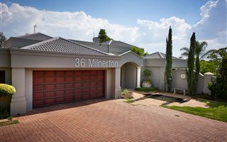 4 Bedroom House in Kyalami Estate