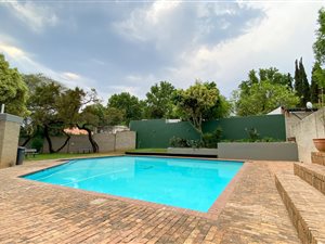 1 Bed Apartment in The Gardens