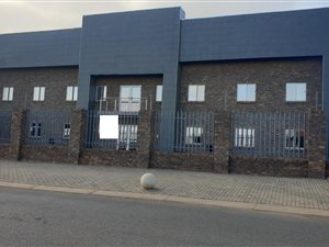 1693 m² Industrial space in Silver Lakes