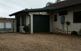 3 Bedroom Garden Cottage in Bluff