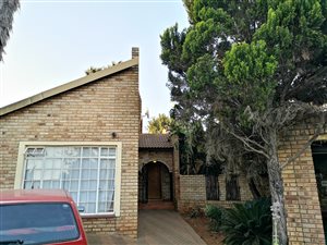3 Bed House in Doringkruin
